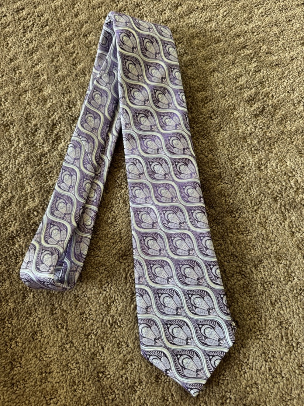 Ike Behar Lavender and Silver Paisley Silk Tie